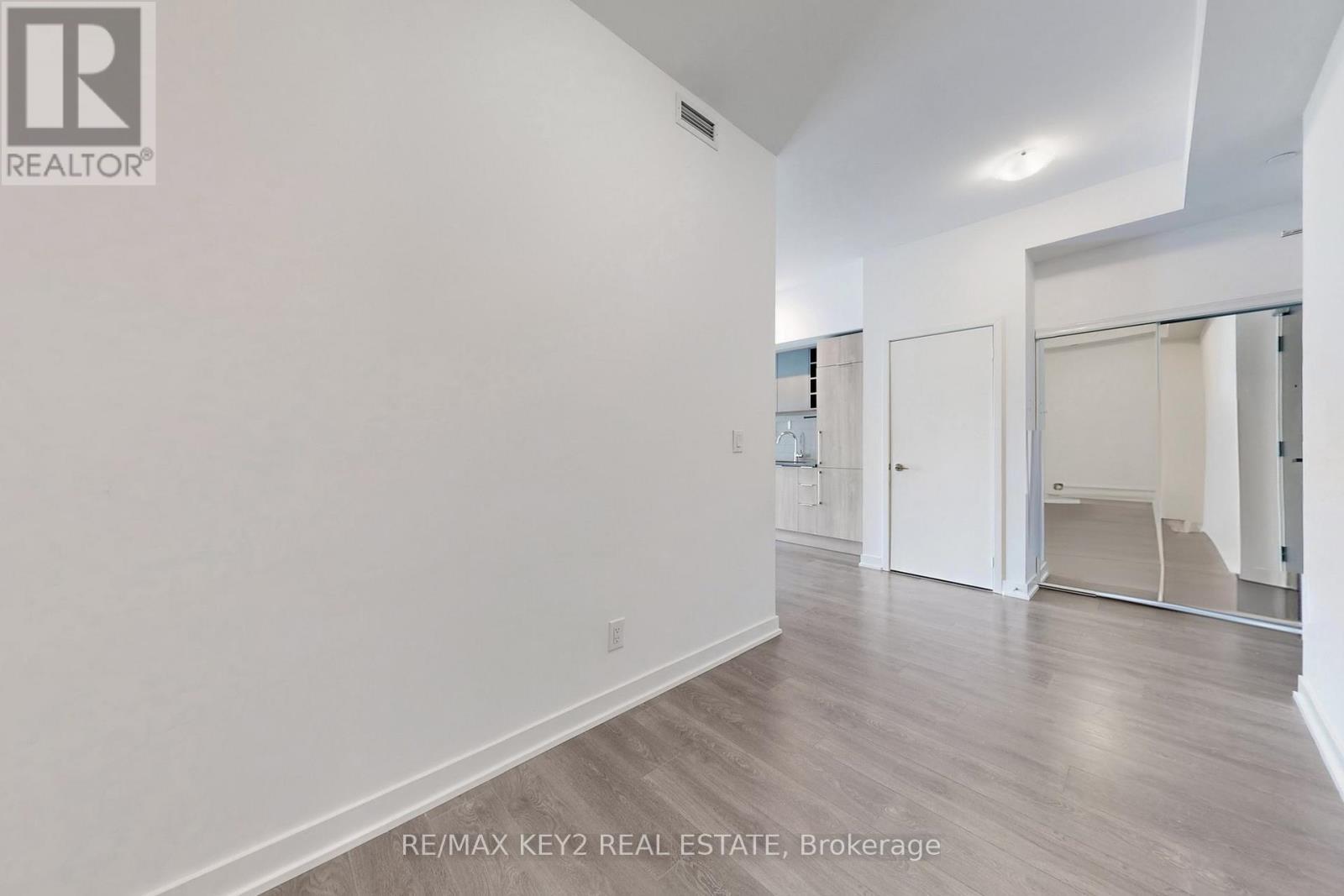 1901 - 2033 Kennedy Road, Toronto, ON - Indoor Photo Showing Other Room