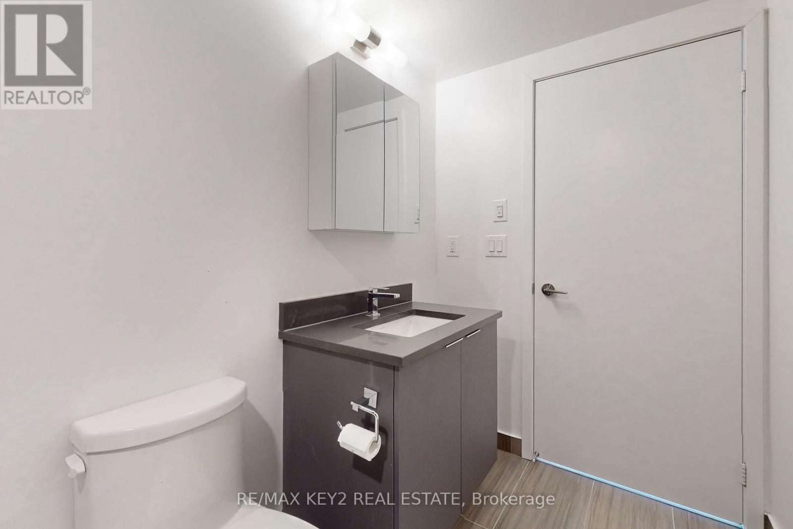 1901 - 2033 Kennedy Road, Toronto, ON - Indoor