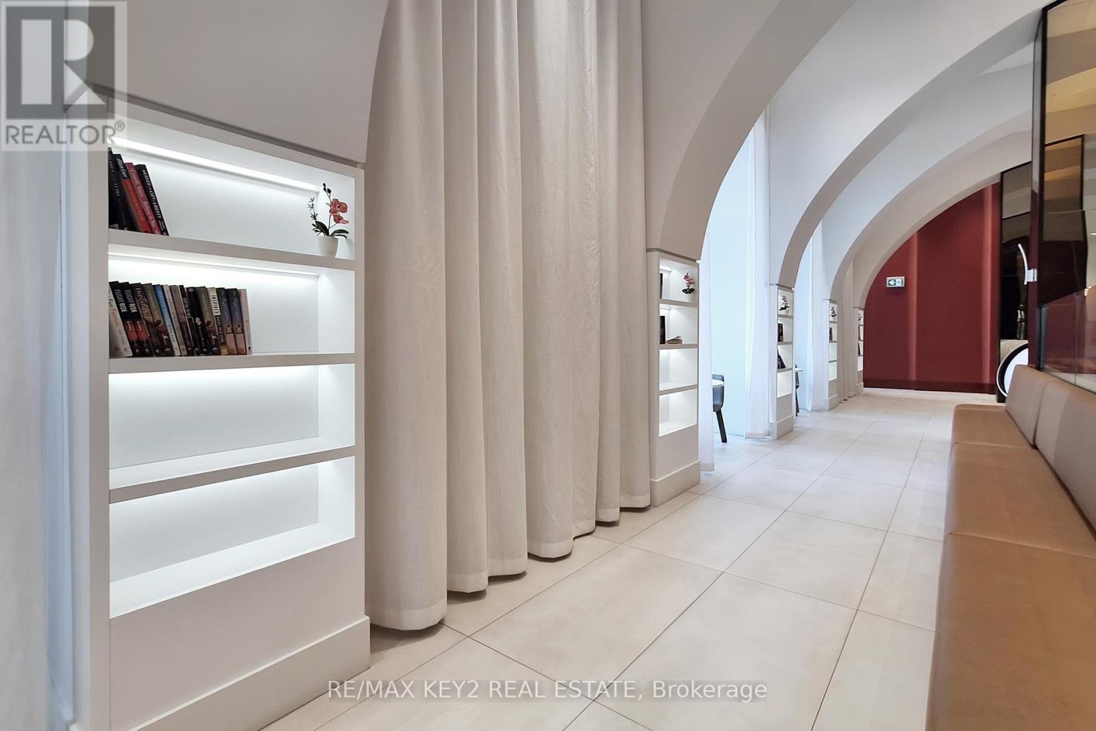 1901 - 2033 Kennedy Road, Toronto, ON - Indoor Photo Showing Other Room