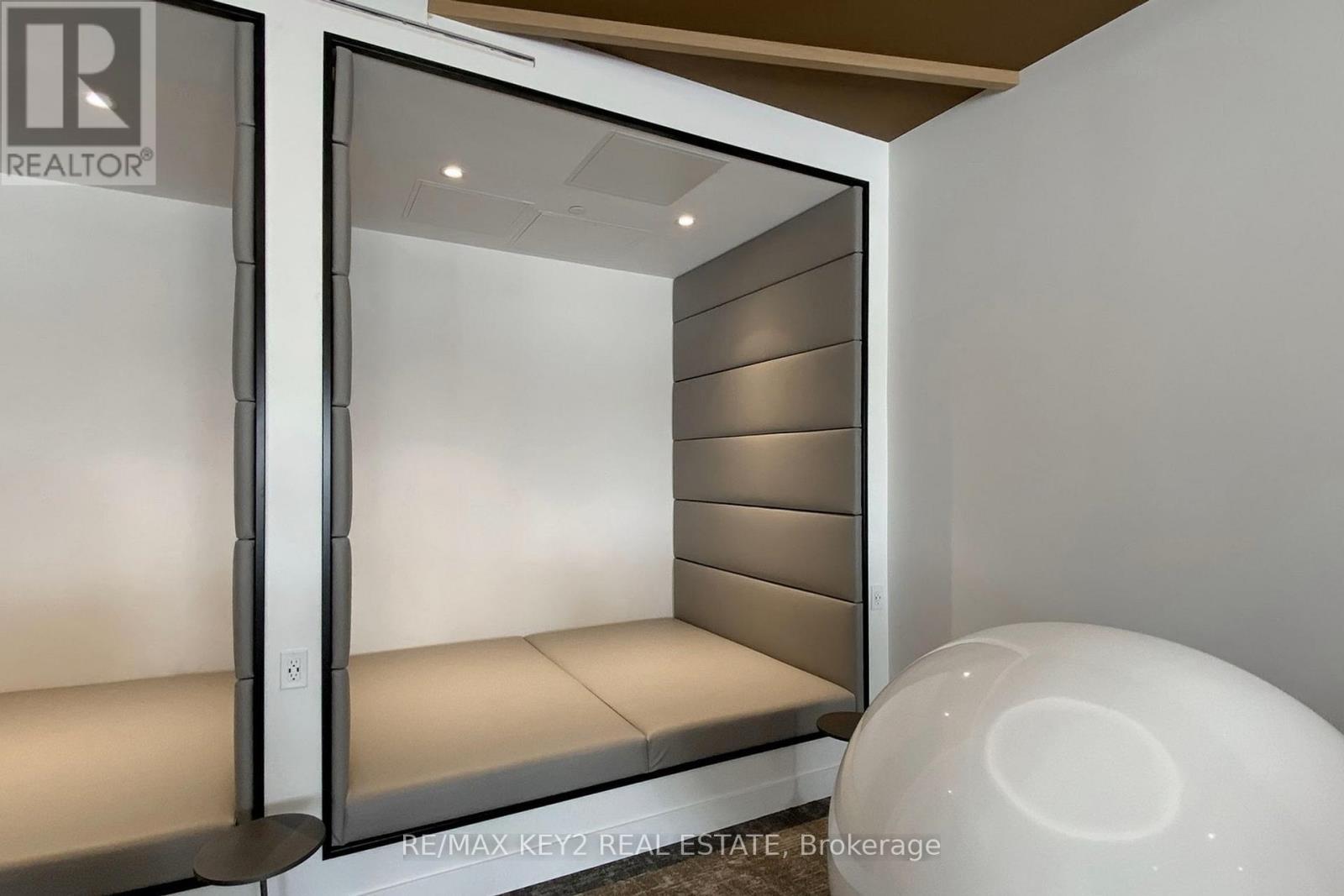 1901 - 2033 Kennedy Road, Toronto, ON - Indoor Photo Showing Other Room