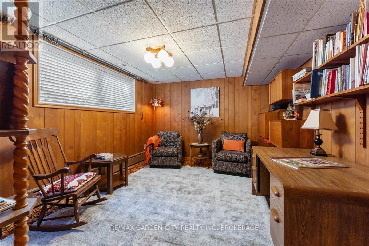 4th bedroom/Office - 7 Glenayr Place, St. Catharines (Glendale/Glenridge), ON - Indoor