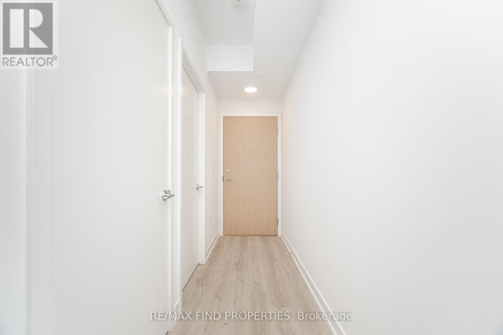 3105 - 395 Square One Drive, Mississauga, ON - Indoor Photo Showing Other Room