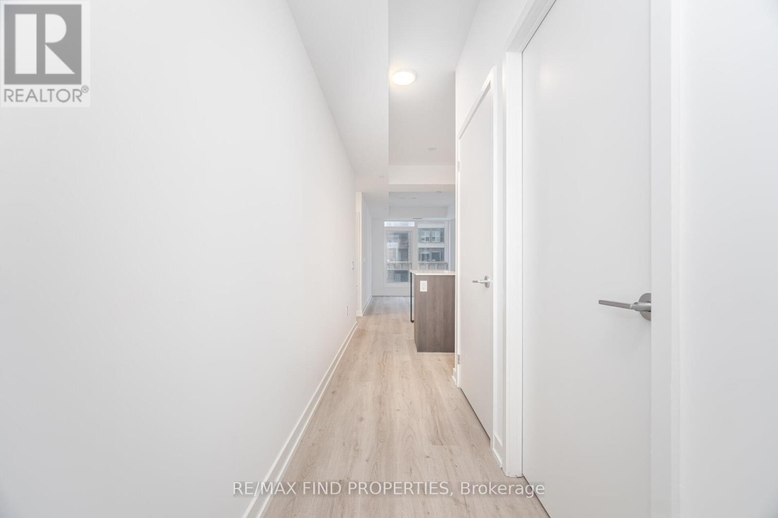 3105 - 395 Square One Drive, Mississauga, ON - Indoor Photo Showing Other Room