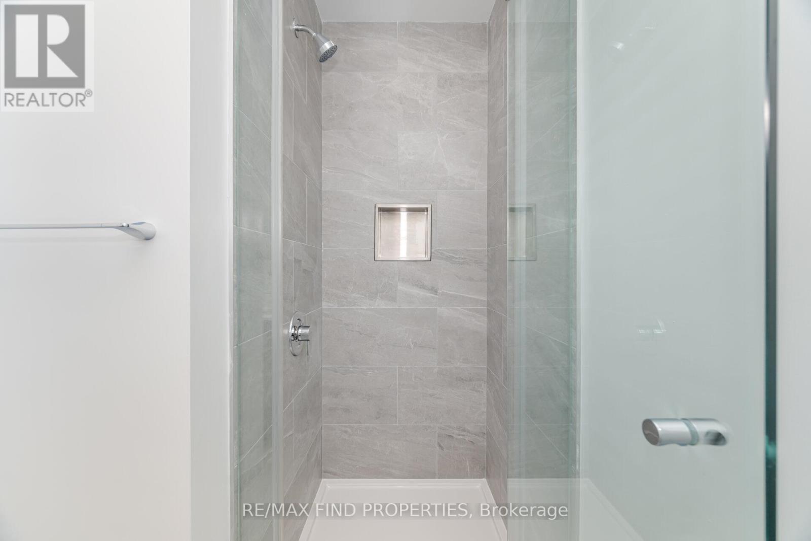 3105 - 395 Square One Drive, Mississauga, ON - Indoor Photo Showing Bathroom