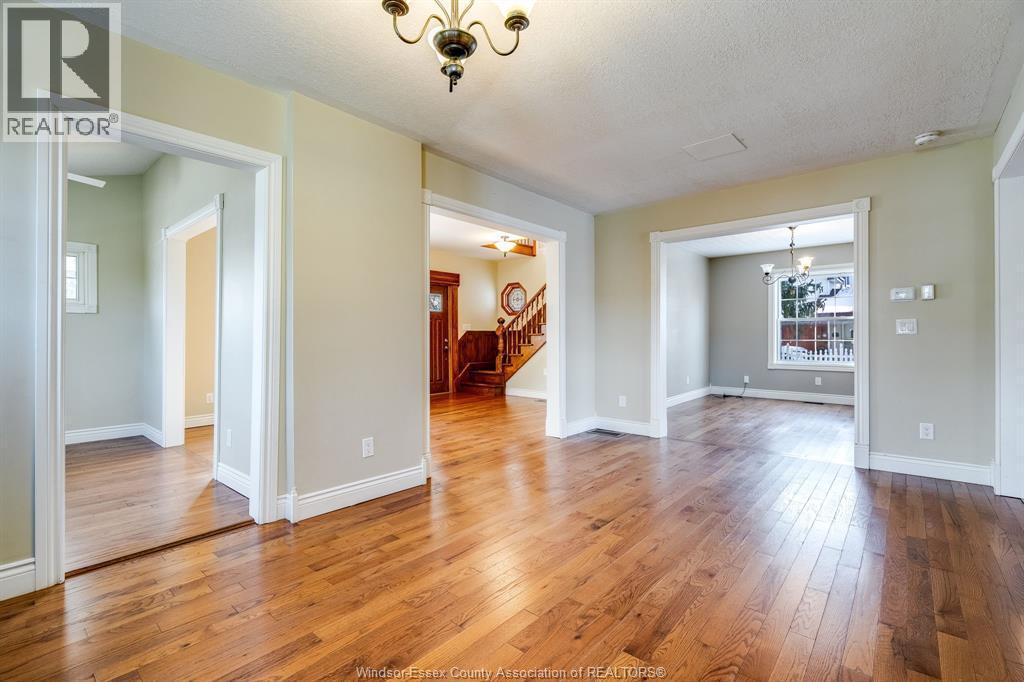 30 Mill Street East, Kingsville, ON - Indoor Photo Showing Other Room