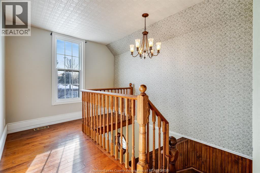 30 Mill Street East, Kingsville, ON - Indoor Photo Showing Other Room