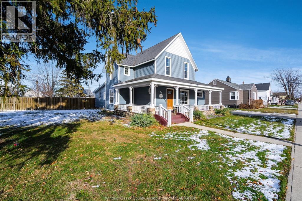 30 Mill Street East, Kingsville, ON - Outdoor With Deck Patio Veranda