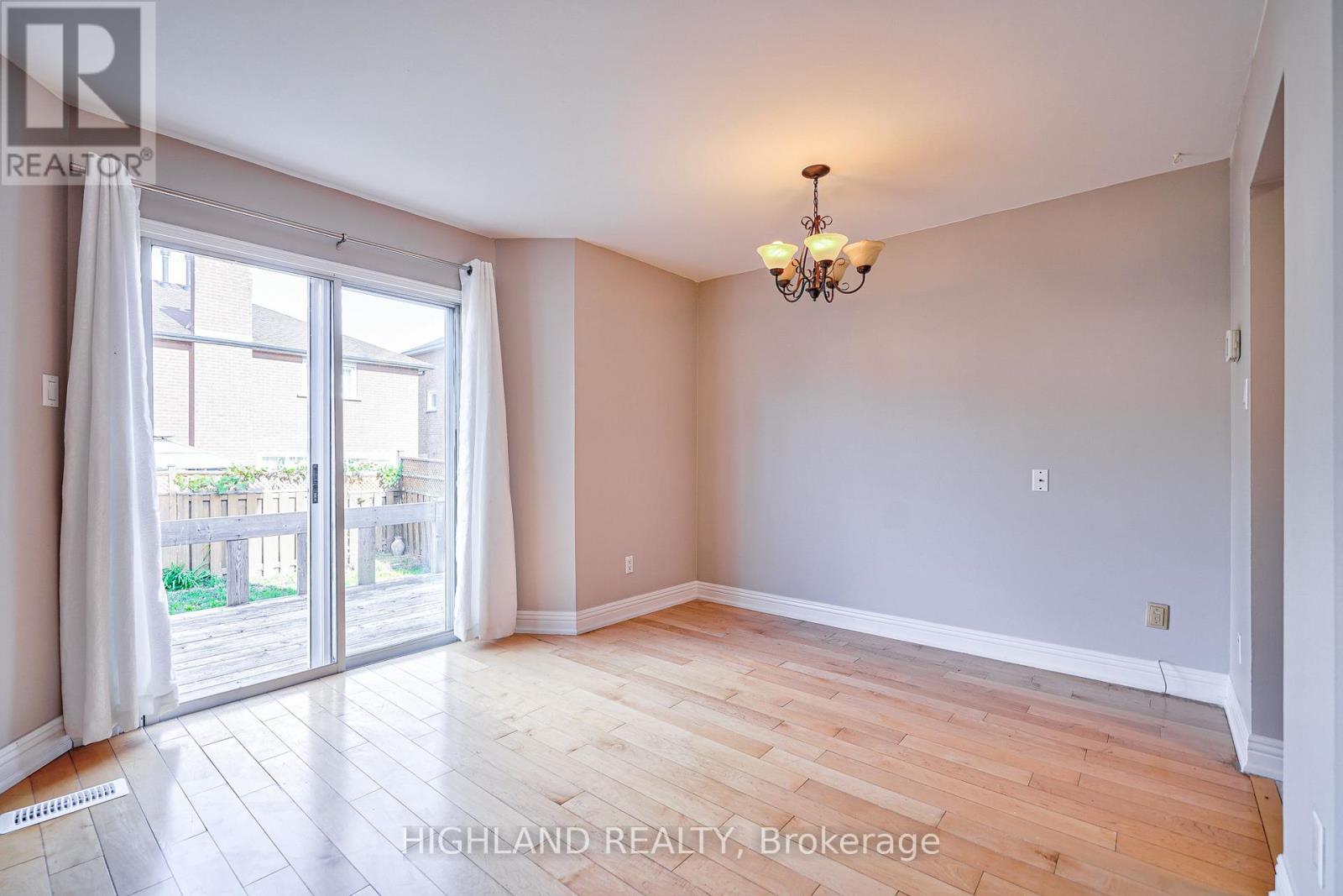 5634 Whistler Crescent, Mississauga, ON - Indoor Photo Showing Other Room