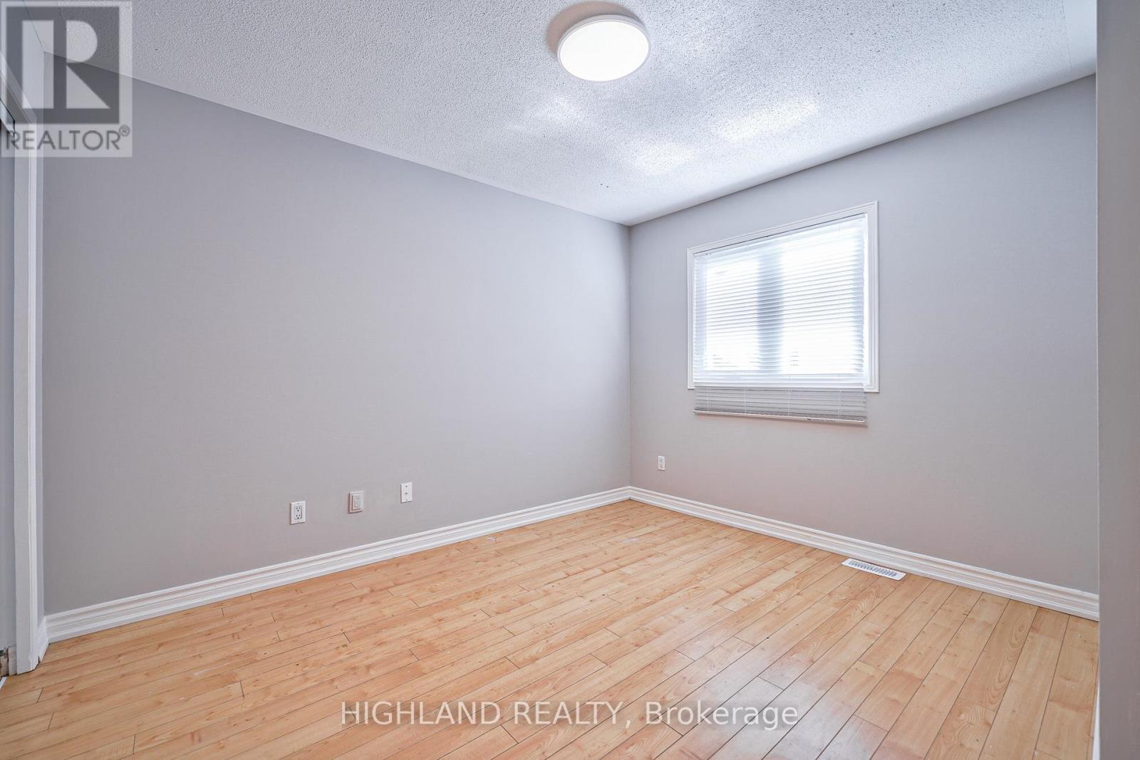 5634 Whistler Crescent, Mississauga, ON - Indoor Photo Showing Other Room