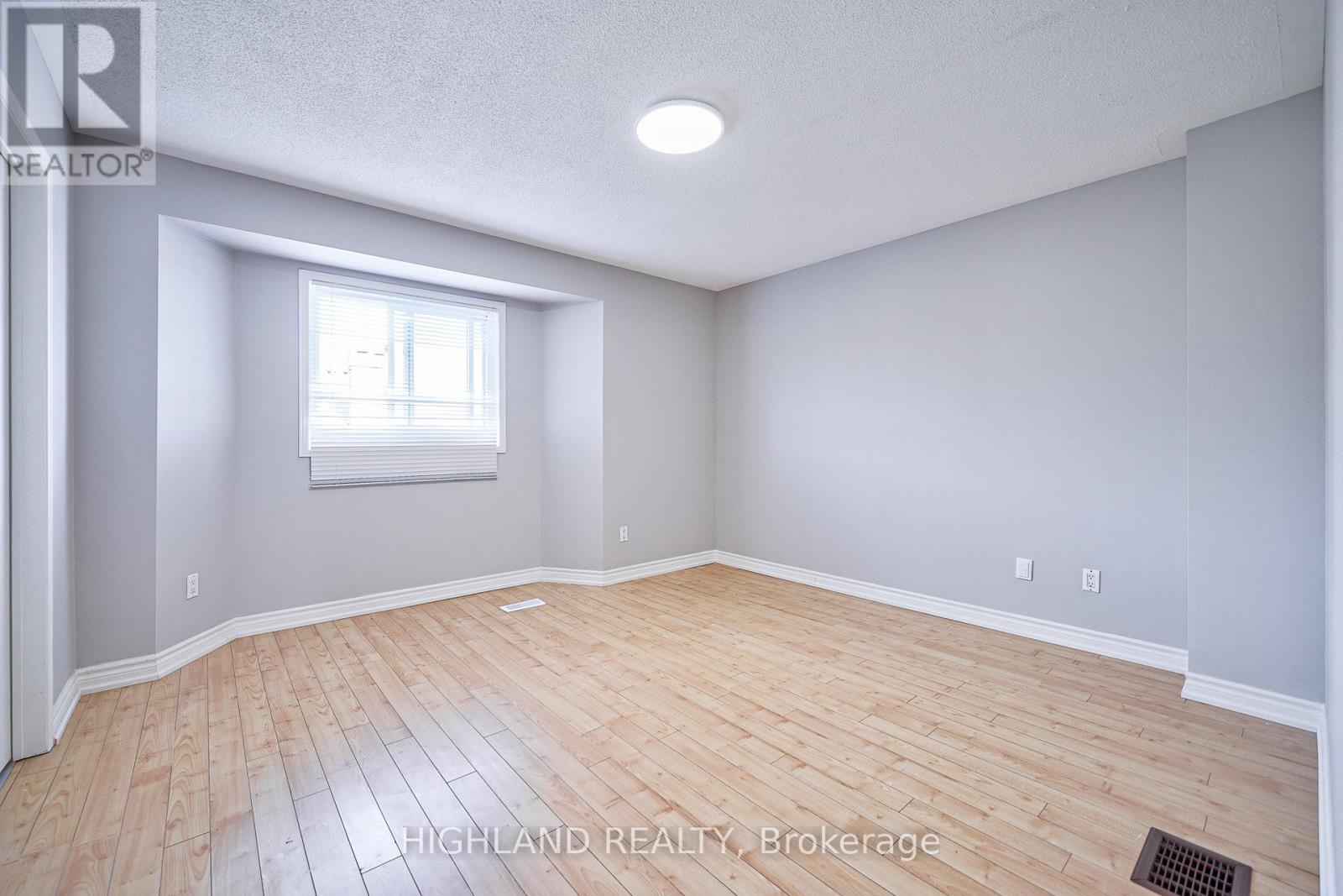 5634 Whistler Crescent, Mississauga, ON - Indoor Photo Showing Other Room