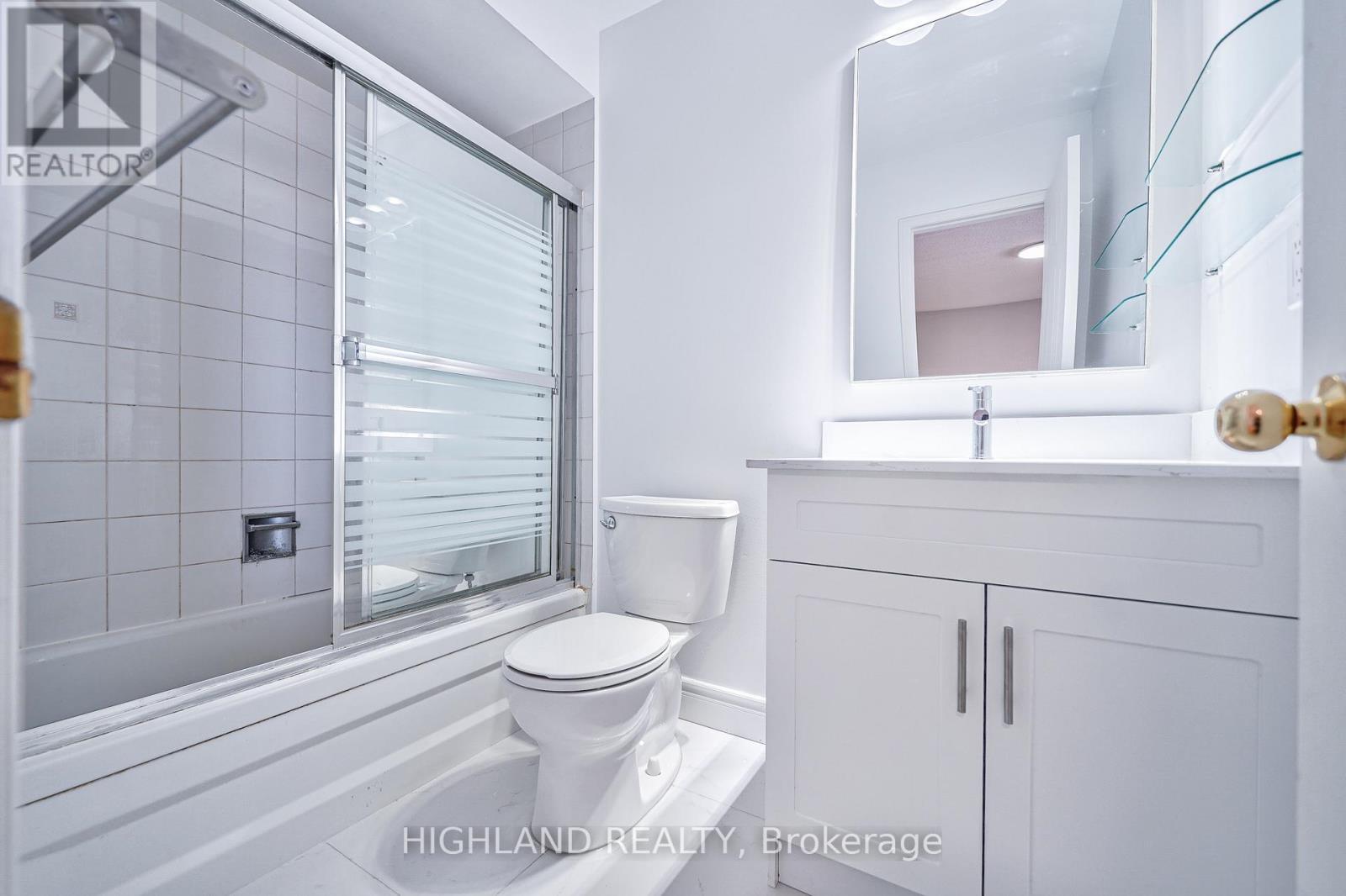 5634 Whistler Crescent, Mississauga, ON - Indoor Photo Showing Bathroom