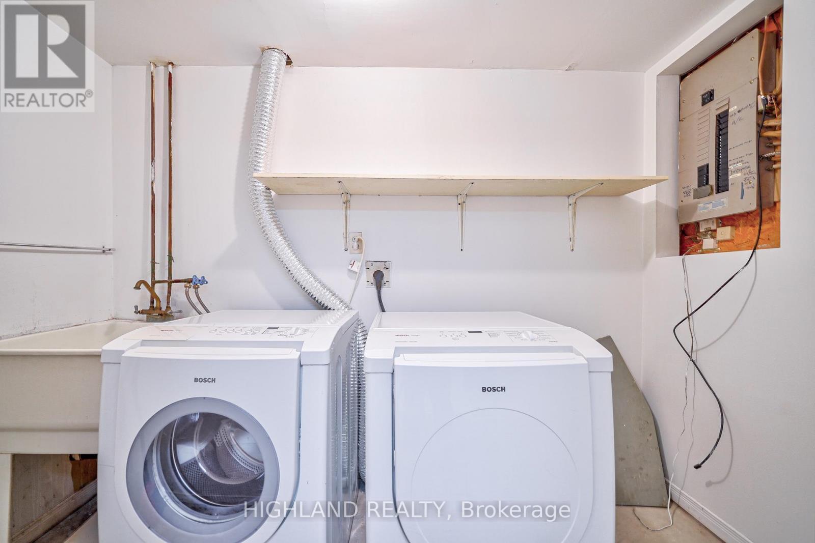 5634 Whistler Crescent, Mississauga, ON - Indoor Photo Showing Laundry Room