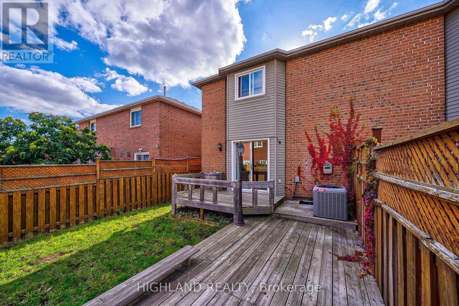 5634 Whistler Crescent, Mississauga, ON - Outdoor With Deck Patio Veranda With Exterior