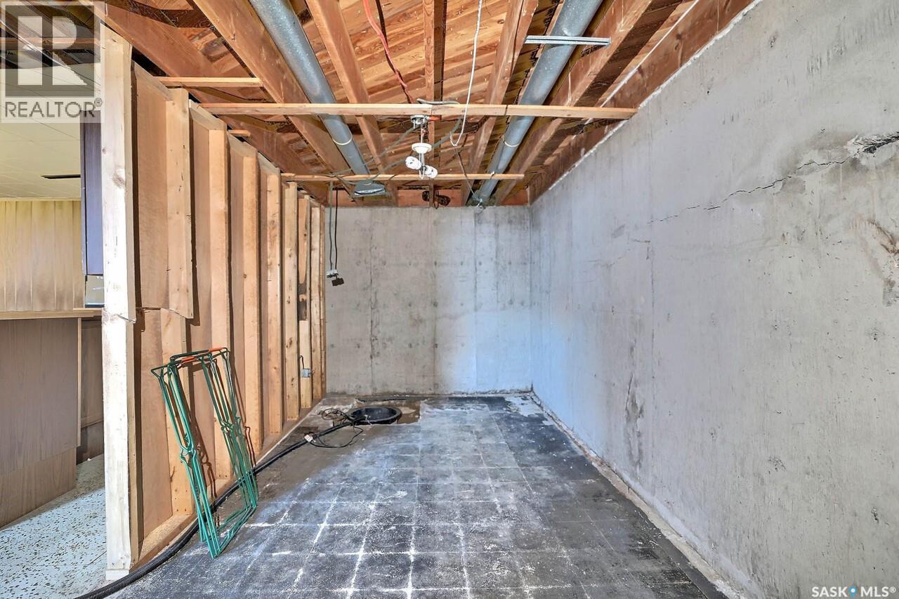 60 Cowburn Crescent, Regina, SK - Indoor Photo Showing Basement