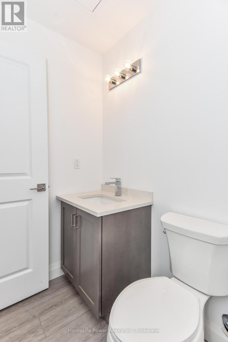 208 - 170 Northumberland Road W, North Dumfries, ON - Indoor Photo Showing Bathroom