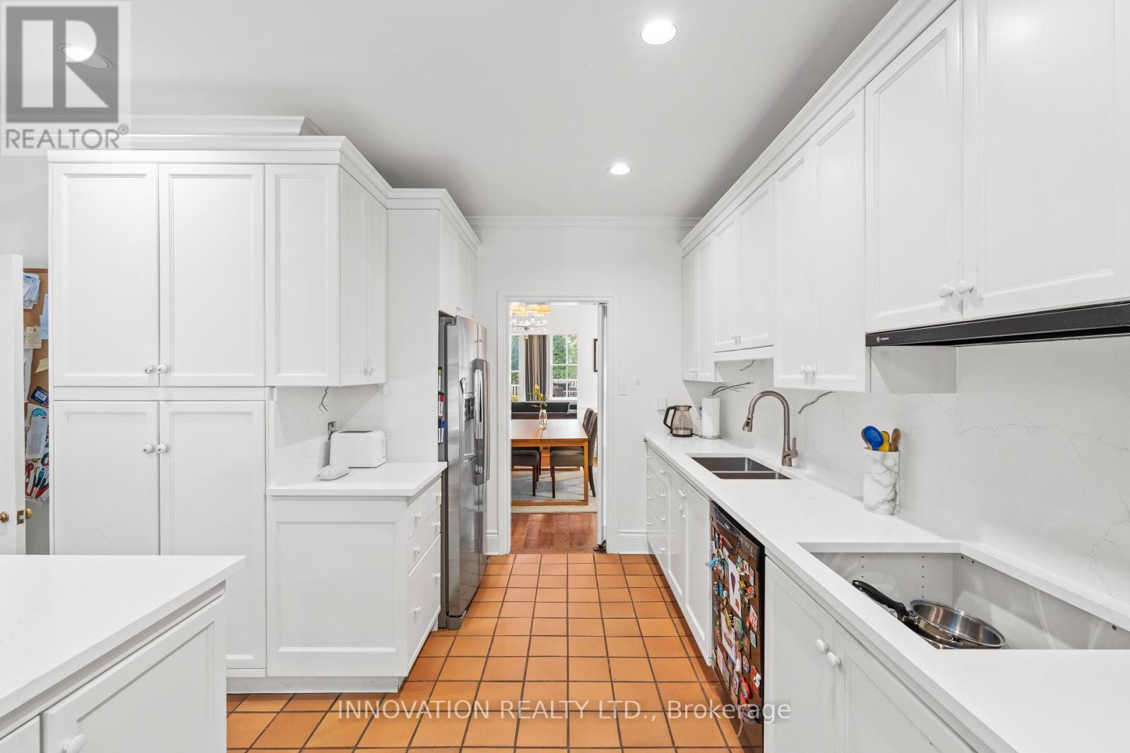 135 Stanley Avenue, Ottawa, ON - Indoor Photo Showing Kitchen With Double Sink