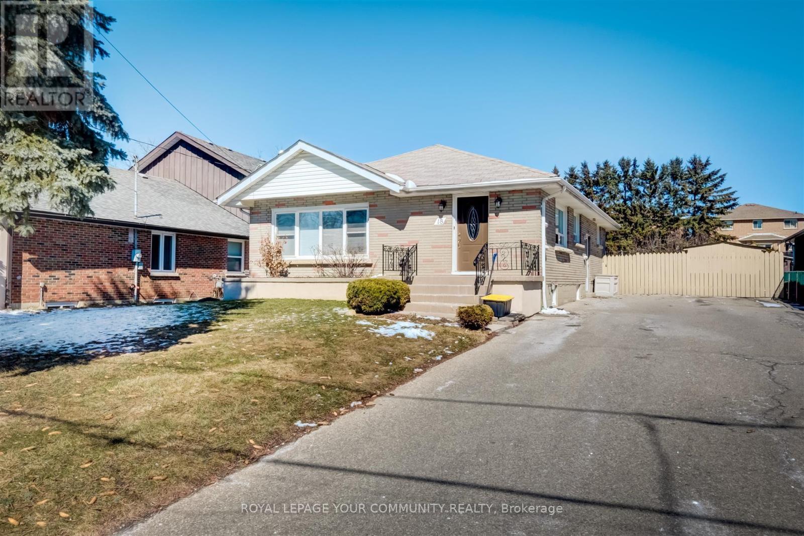 Basement - 18 Railway Street, Vaughan, ON - Outdoor