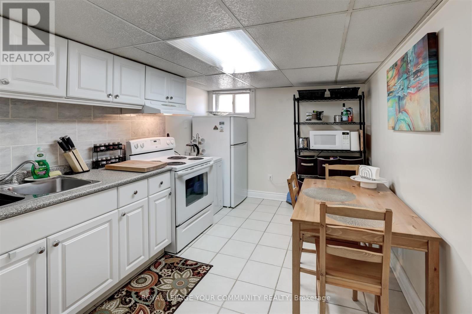 Basement - 18 Railway Street, Vaughan, ON - Indoor Photo Showing Kitchen