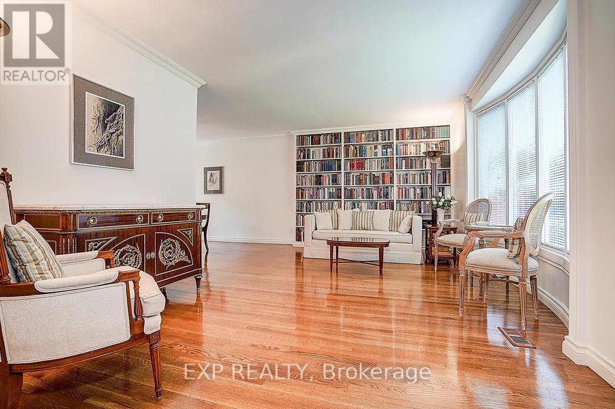 62 Kempsell Crescent, Toronto, ON - Indoor