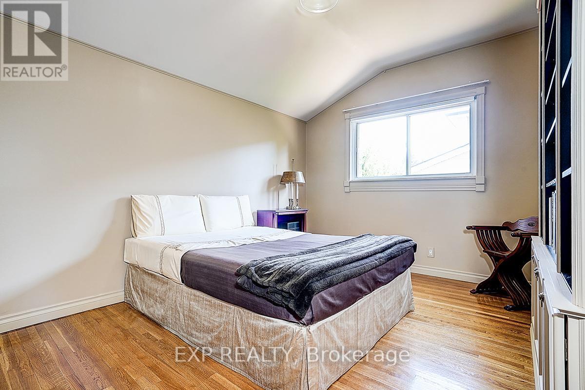 62 Kempsell Crescent, Toronto, ON - Indoor Photo Showing Bedroom