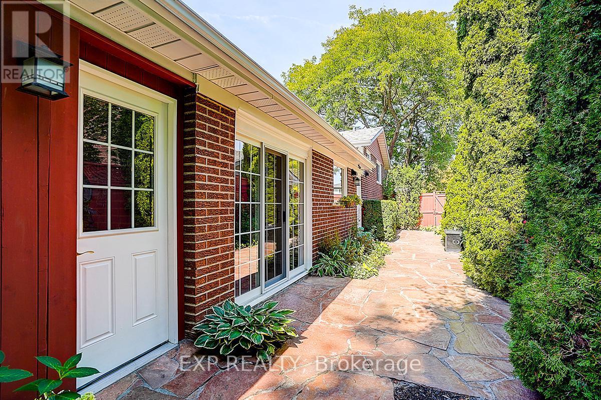 62 Kempsell Crescent, Toronto, ON - Outdoor