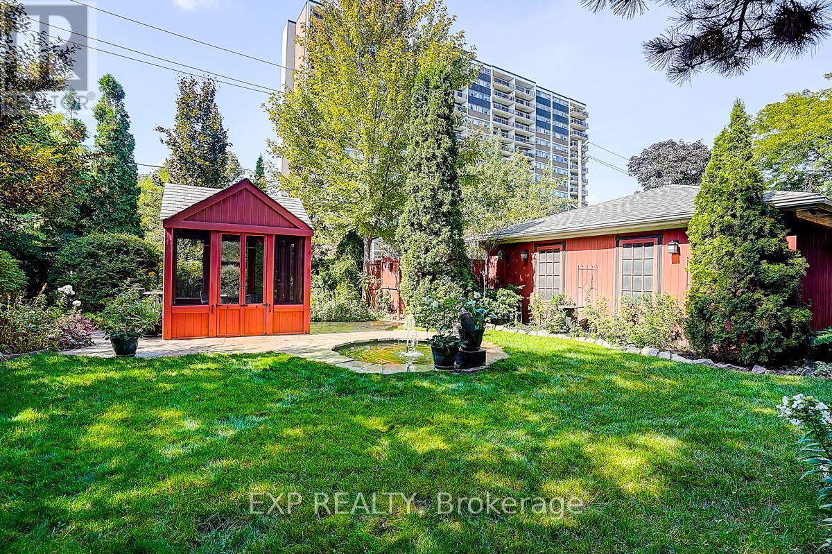 62 Kempsell Crescent, Toronto, ON - Outdoor