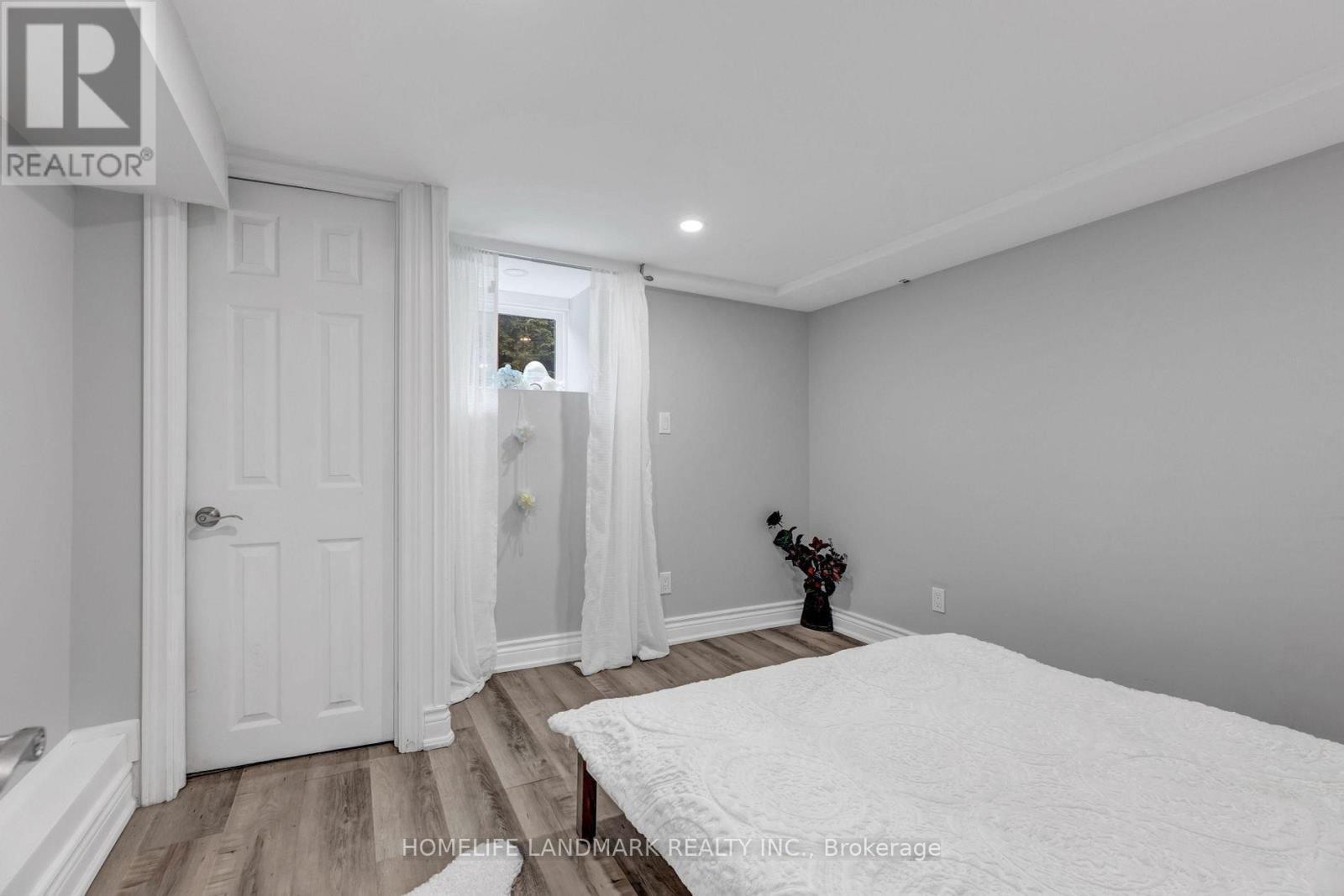 156 Duncan Road, Richmond Hill, ON - Indoor Photo Showing Bedroom
