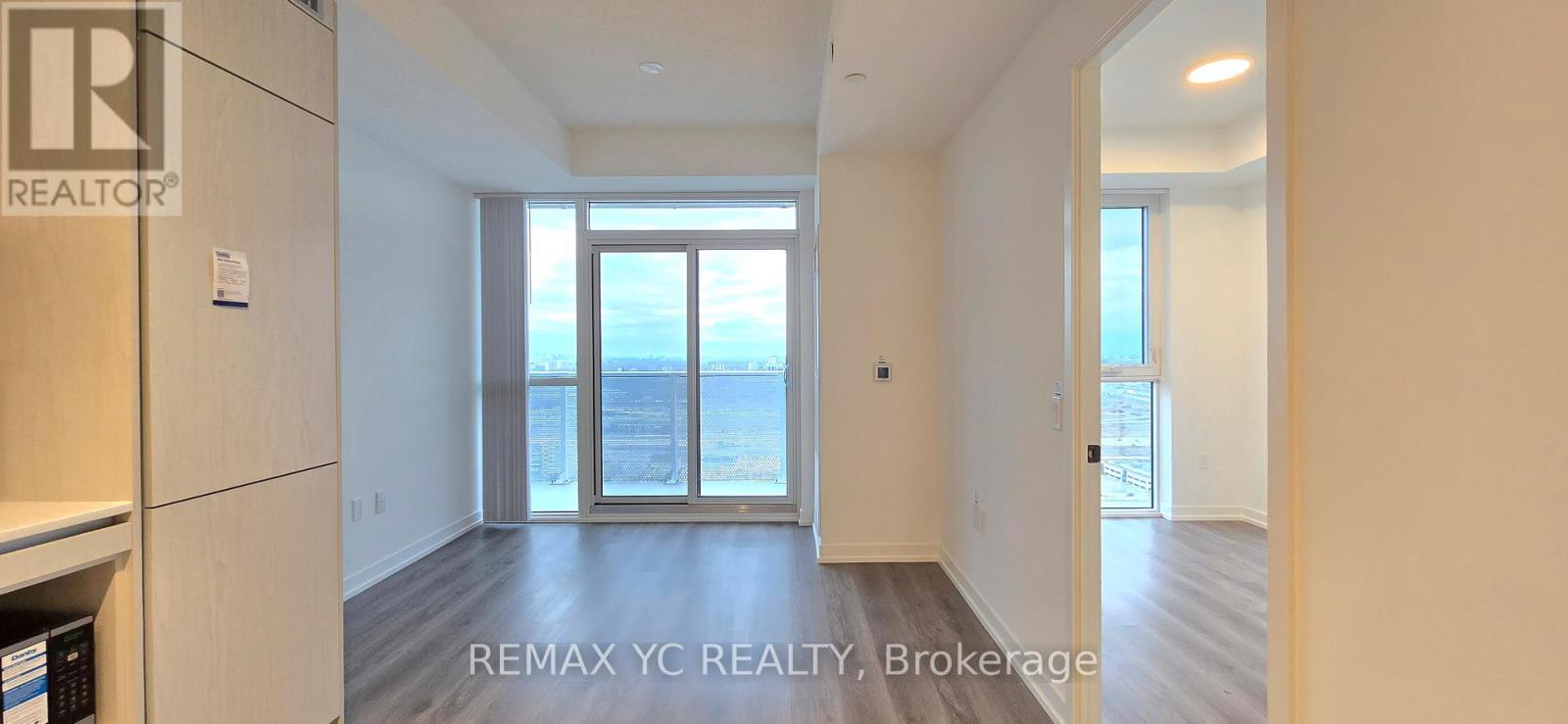 3912 - 28 Interchange Way, Vaughan, ON - Indoor Photo Showing Other Room