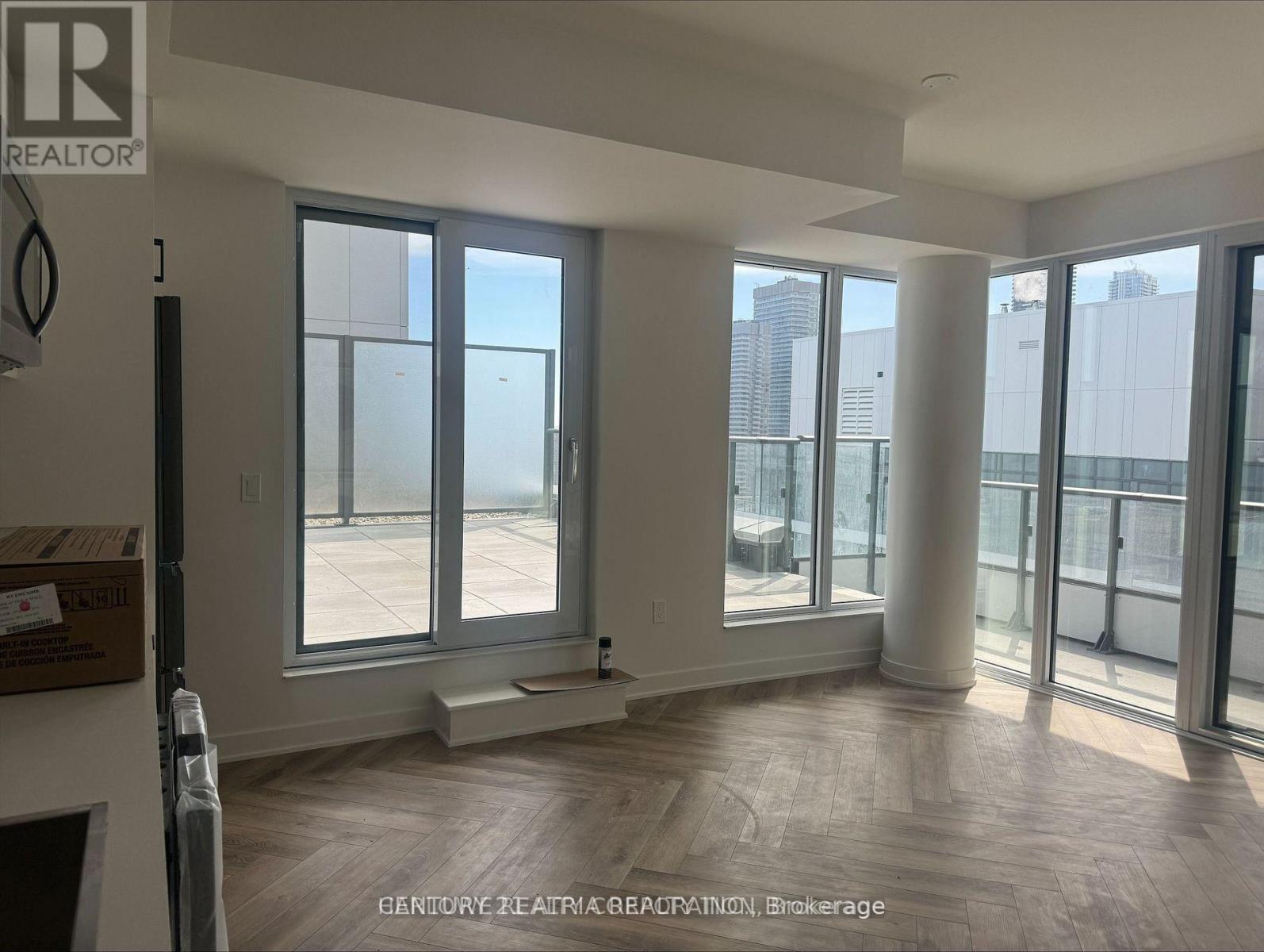 2008 - 70 Princess Street, Toronto, ON - Indoor Photo Showing Other Room