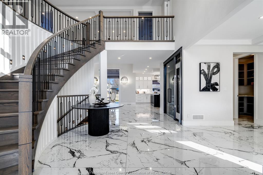 311 Water, Lakeshore, ON - Indoor Photo Showing Other Room