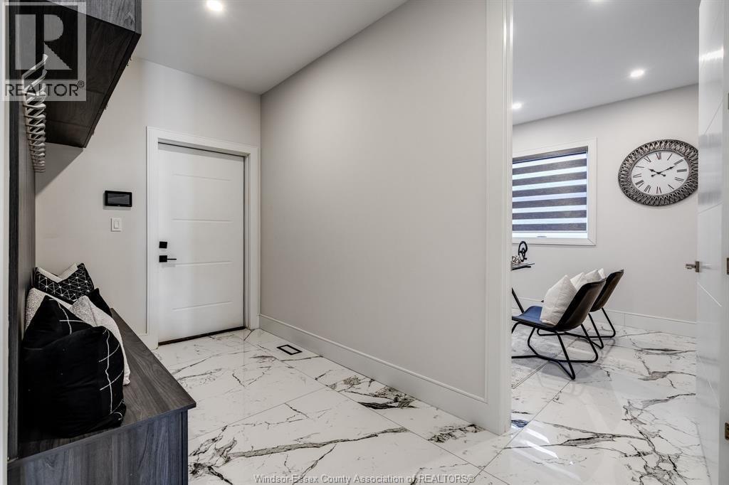 311 Water, Lakeshore, ON - Indoor Photo Showing Other Room