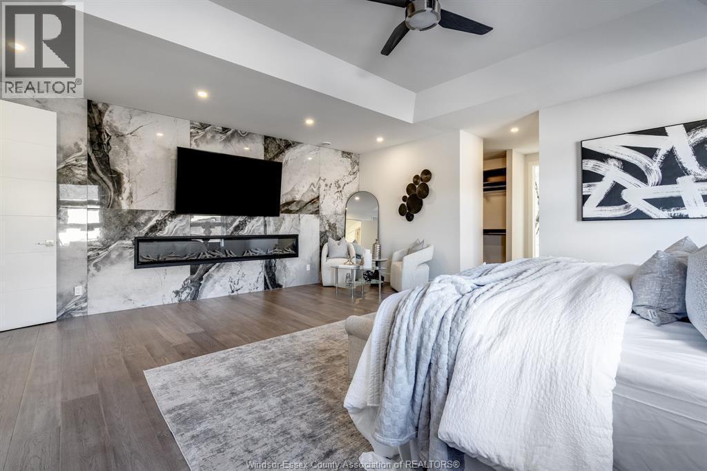 311 Water, Lakeshore, ON - Indoor Photo Showing Bedroom