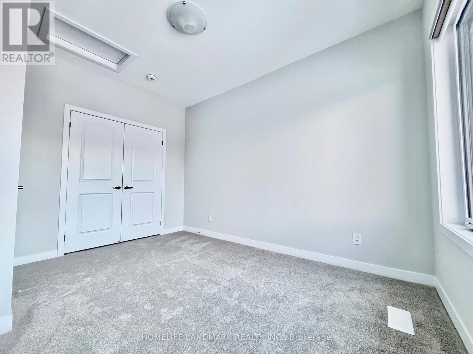 12 Harvey Bunker Crescent, Markham, ON - Indoor Photo Showing Other Room