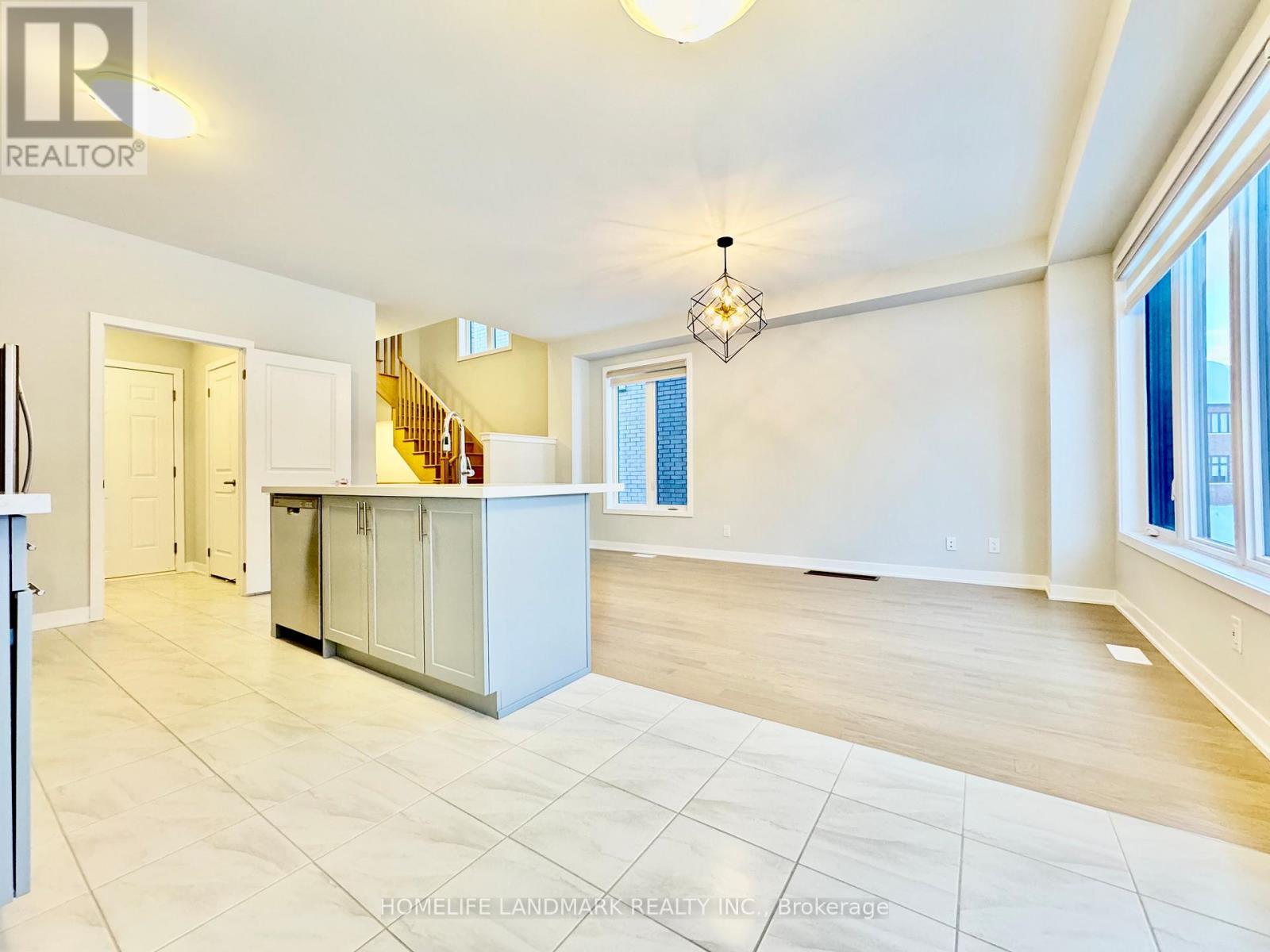 12 Harvey Bunker Crescent, Markham, ON - Indoor