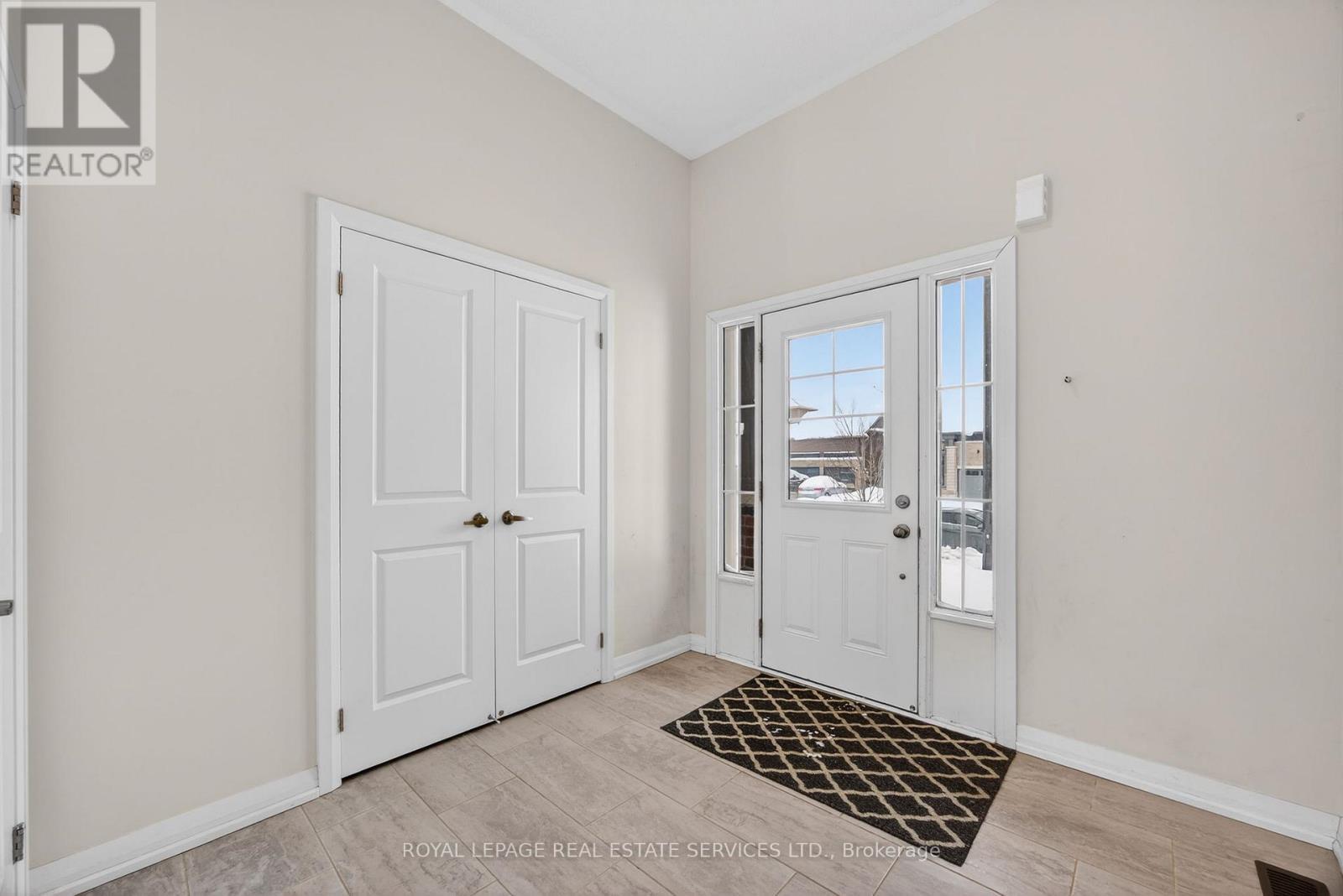 62 Nicort Road, Wasaga Beach, ON - Indoor Photo Showing Other Room