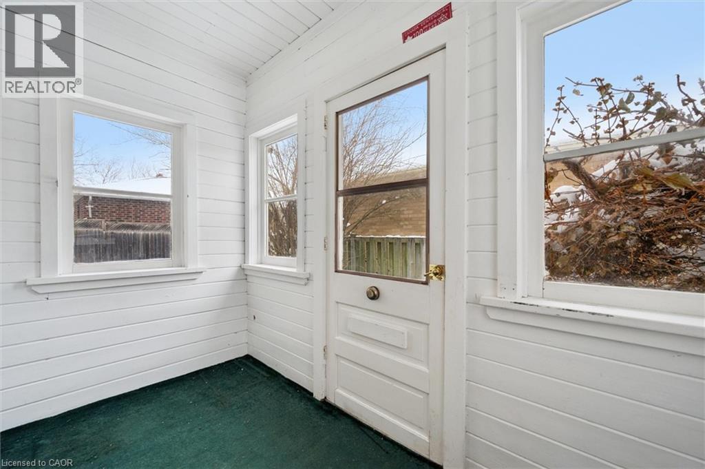 350 Breadalbane Street, Fergus, ON - Indoor Photo Showing Other Room