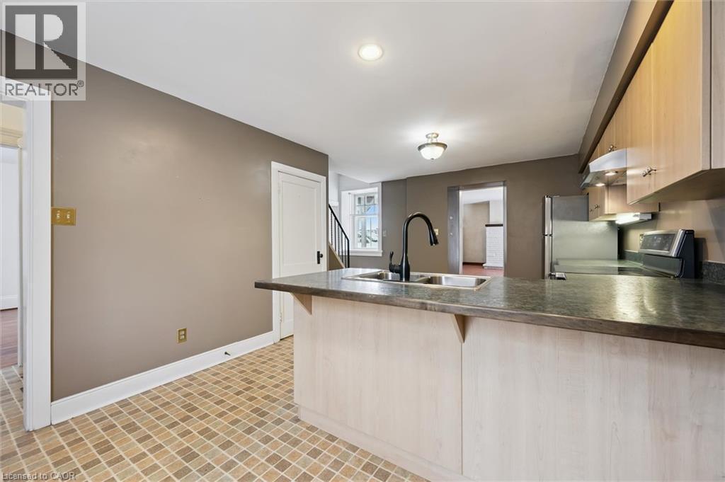 350 Breadalbane Street, Fergus, ON - Indoor Photo Showing Kitchen With Double Sink