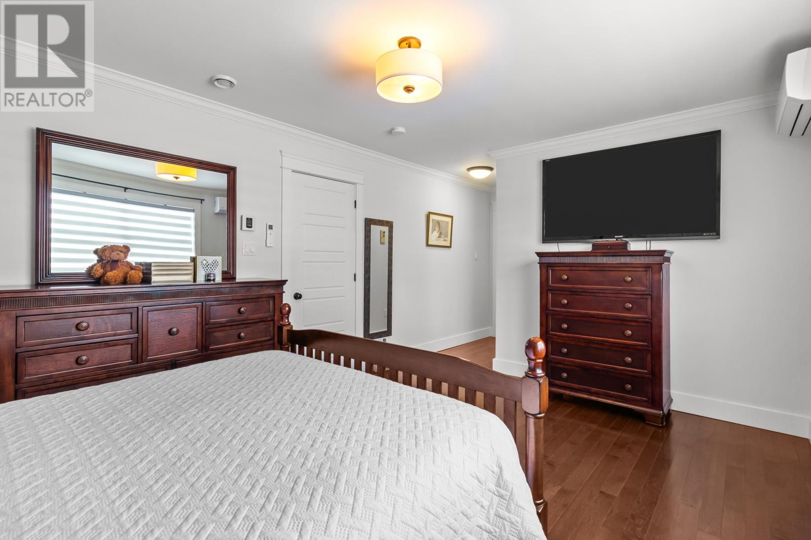 142 Castle Bridge Drive, St. John’S, NL - Indoor Photo Showing Bedroom