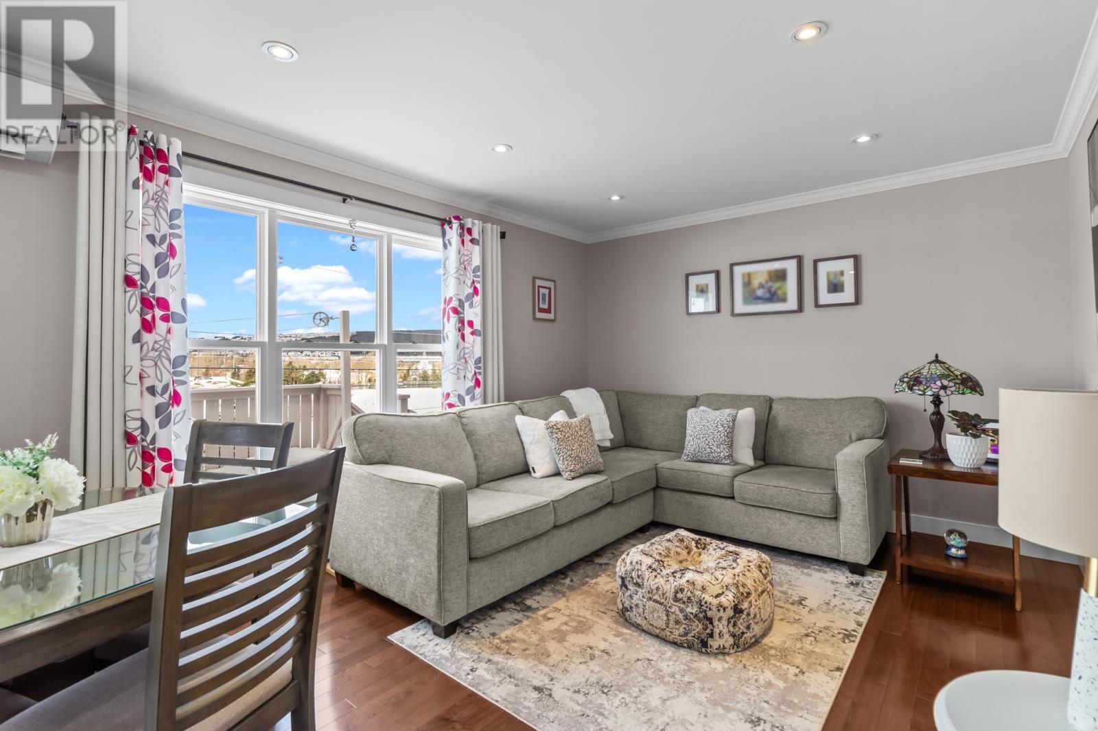 142 Castle Bridge Drive, St. John’S, NL - Indoor Photo Showing Living Room