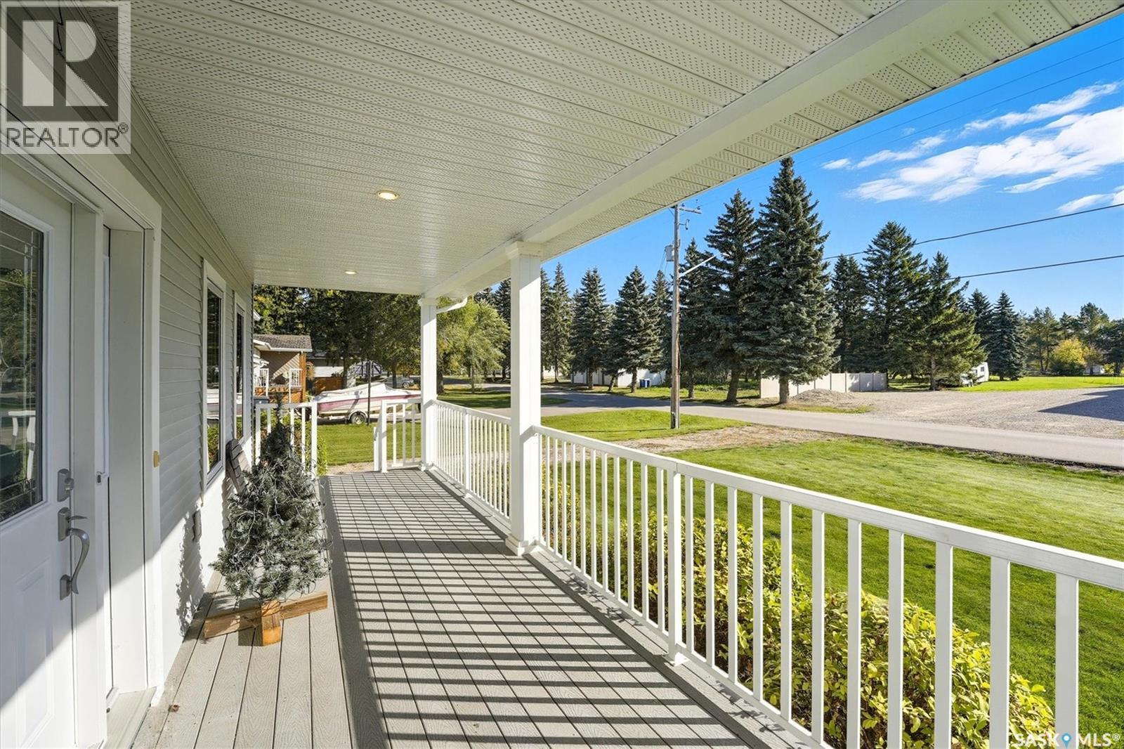 4005 3Rd Avenue W, Waldheim, SK - Outdoor With Deck Patio Veranda With Exterior