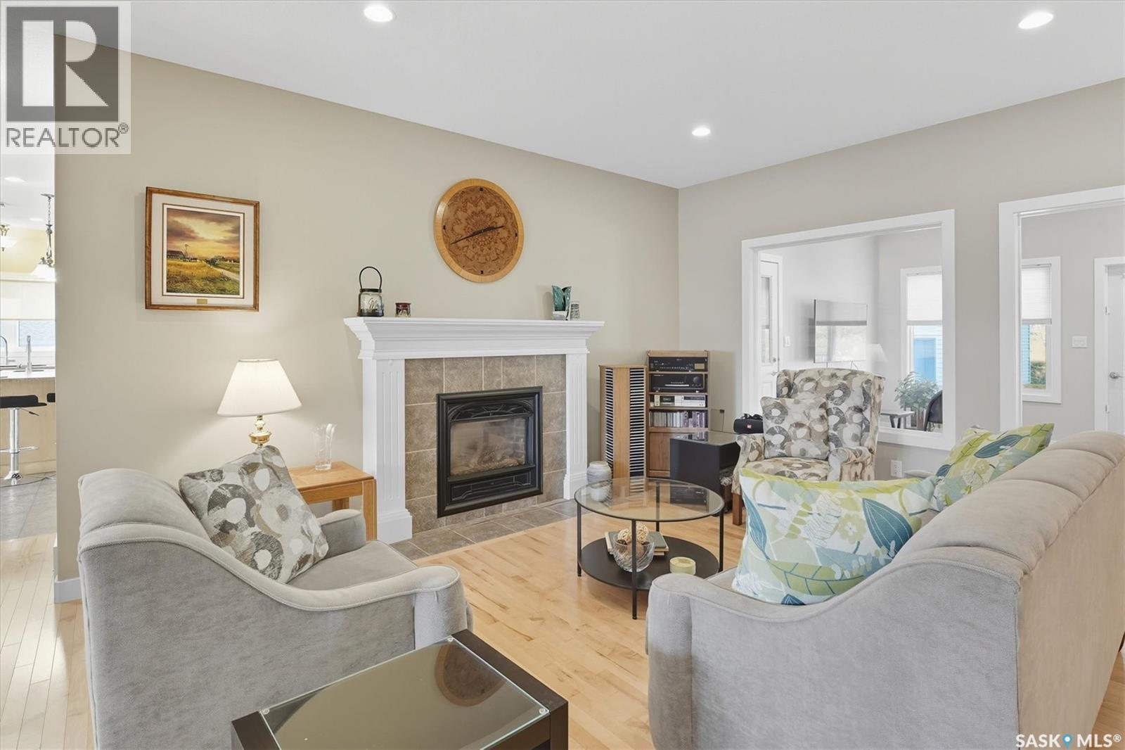 4005 3Rd Avenue W, Waldheim, SK - Indoor Photo Showing Living Room With Fireplace