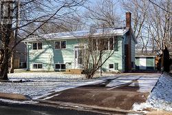 10 Nightingale Drive Halifax, NS B3M 1V3