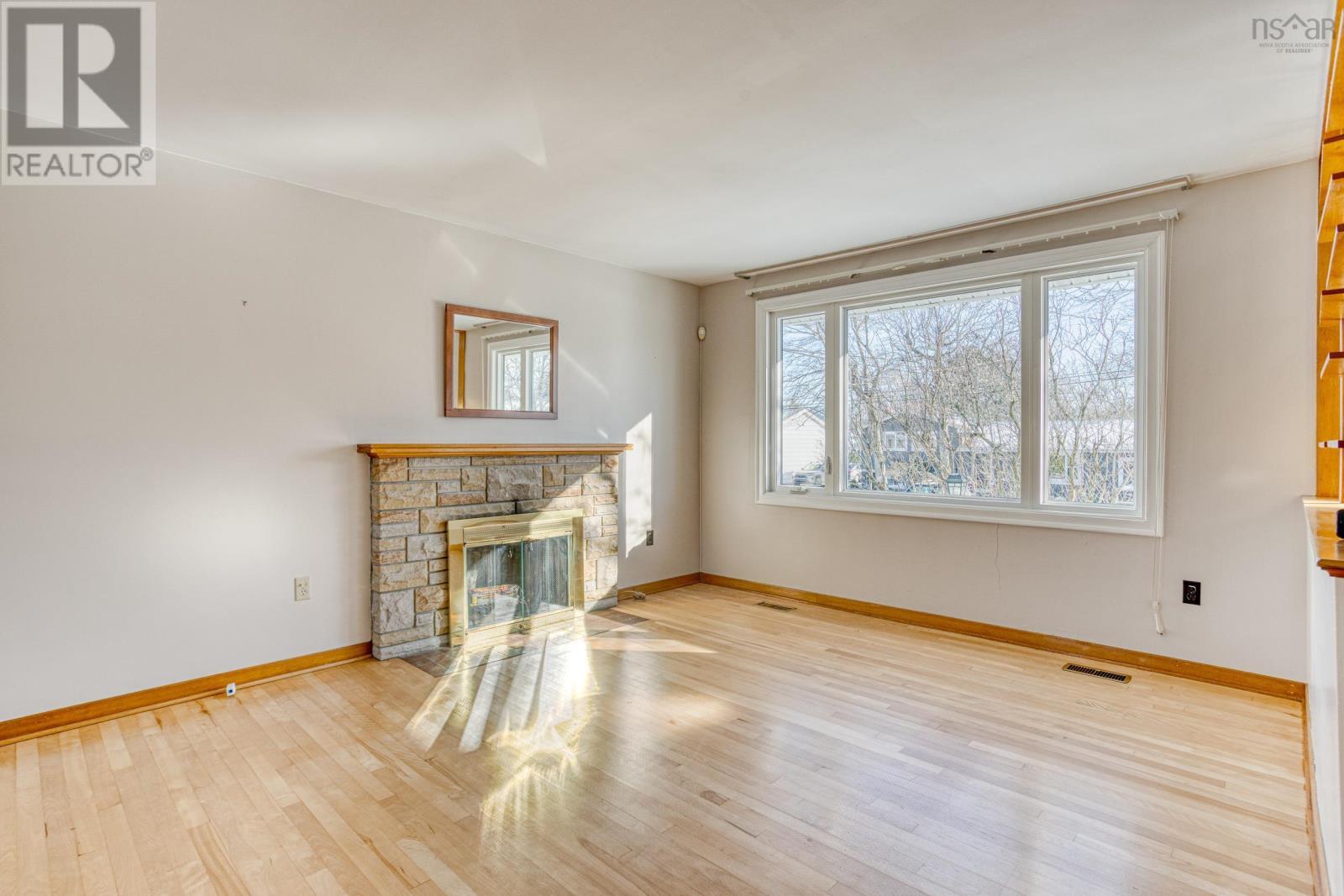 10 Nightingale Drive, Halifax, NS - Indoor Photo Showing Living Room With Fireplace