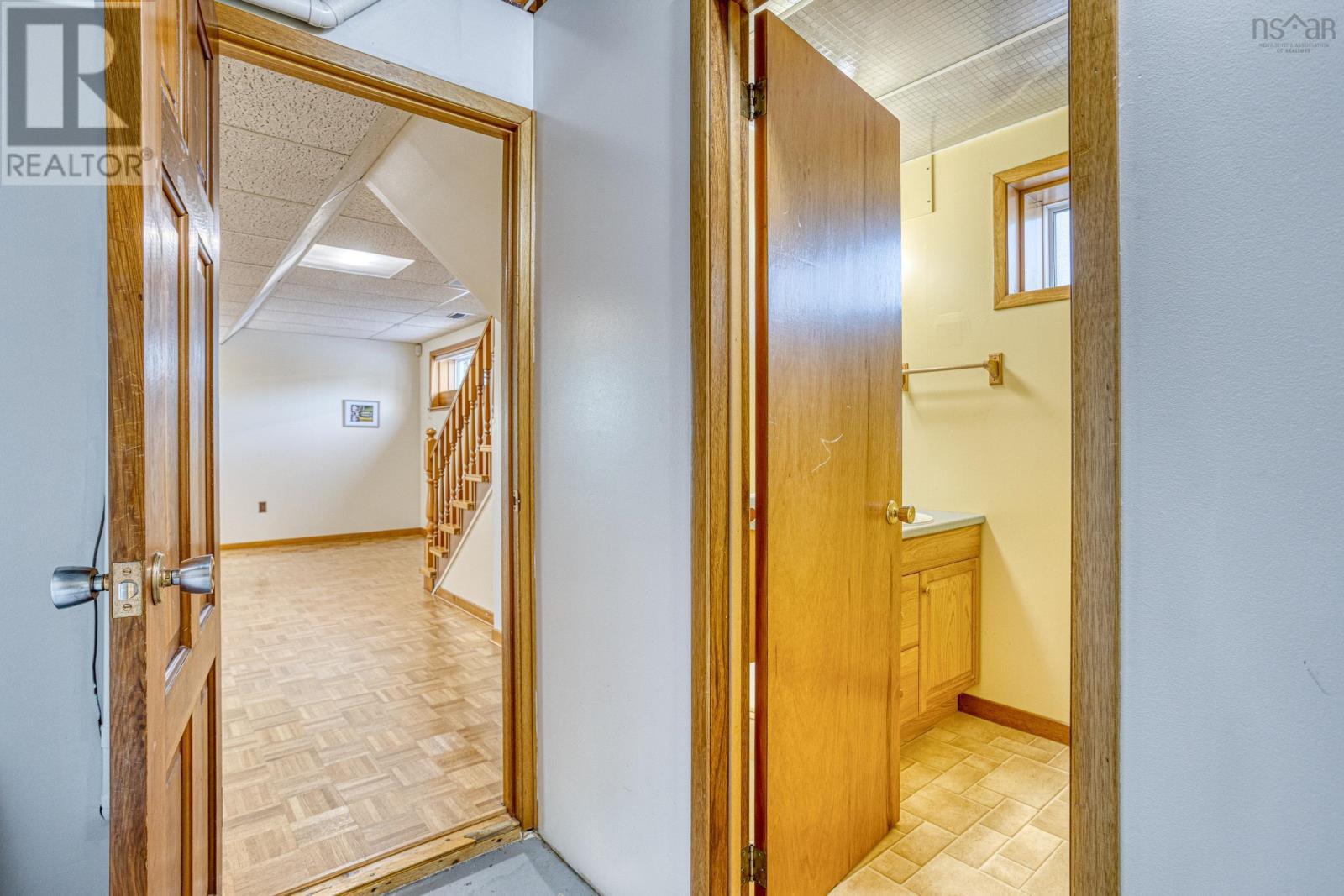 10 Nightingale Drive, Halifax, NS - Indoor Photo Showing Other Room