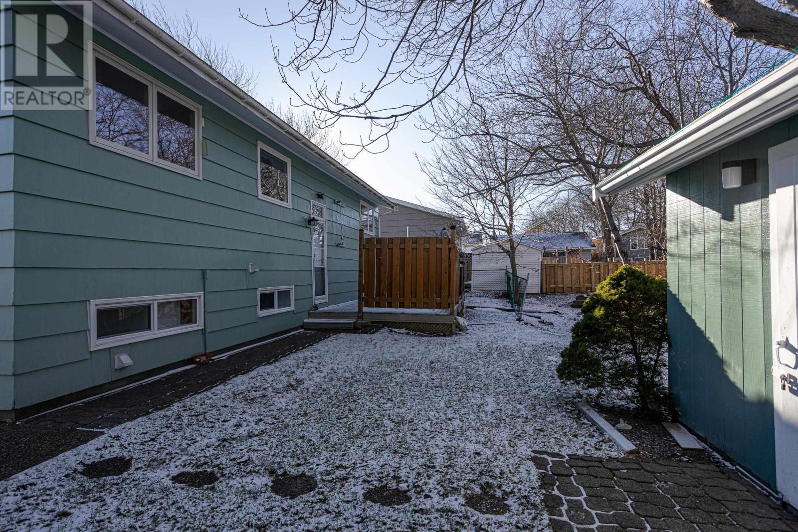 10 Nightingale Drive, Halifax, NS - Outdoor