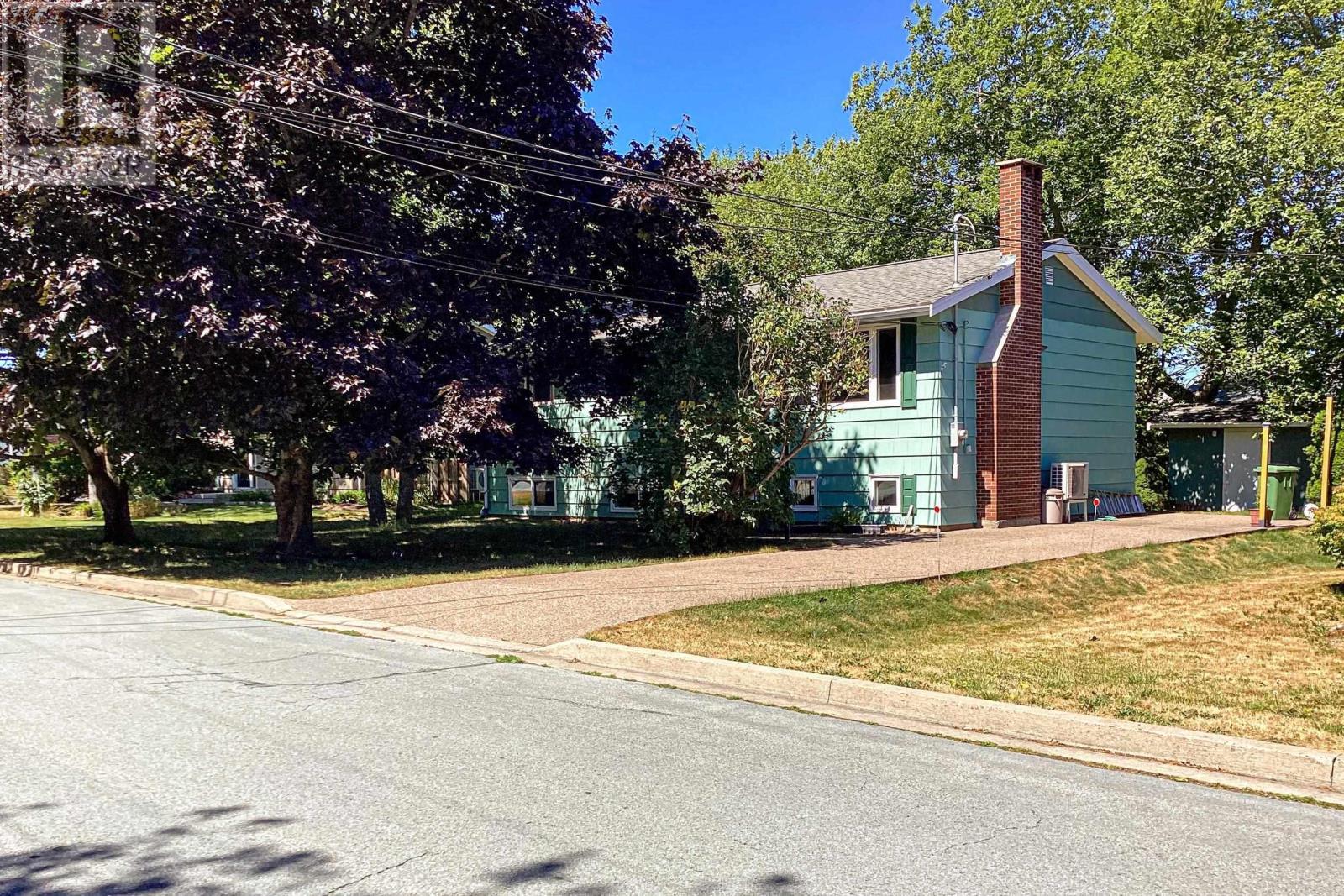 10 Nightingale Drive, Halifax, NS - Outdoor