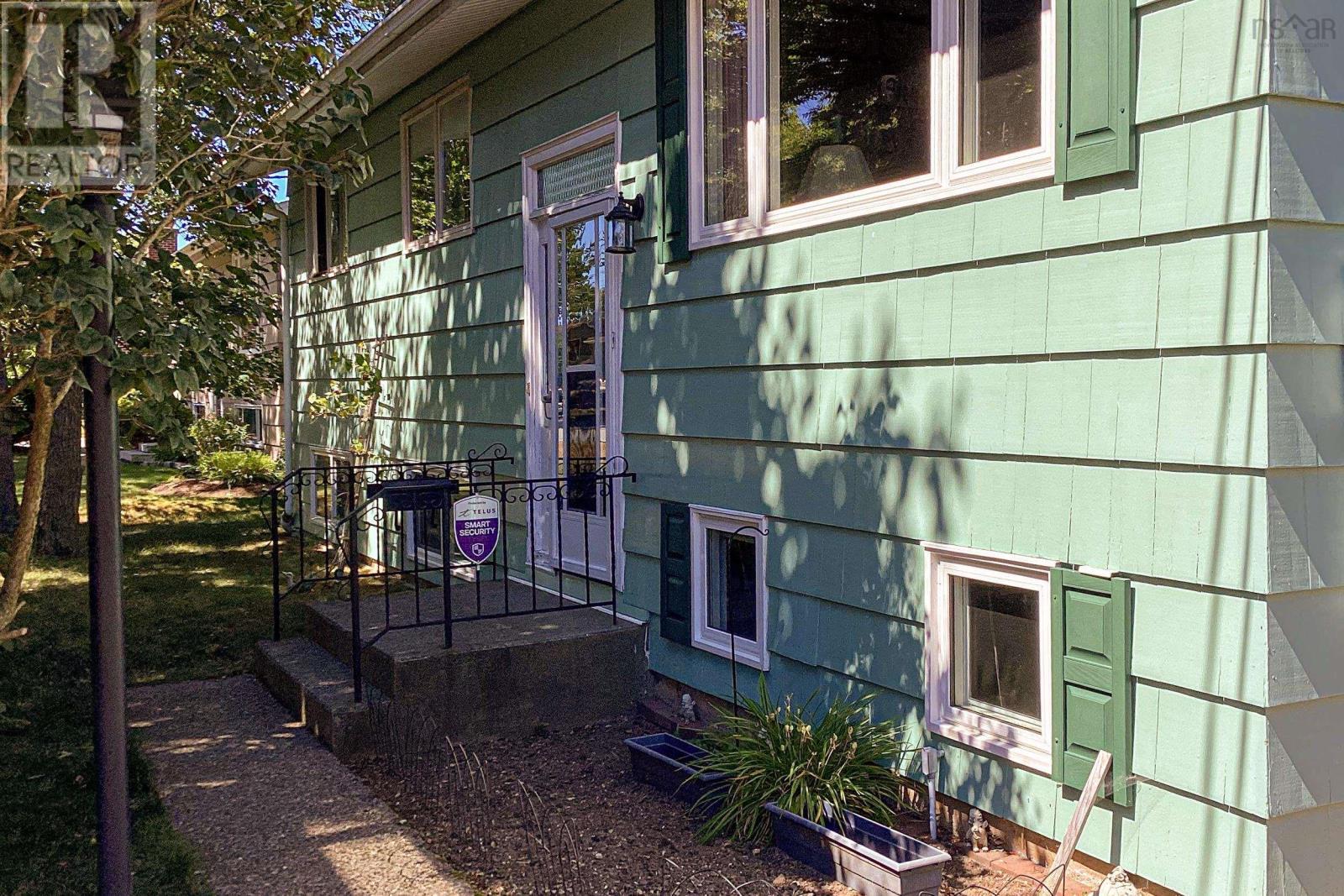 10 Nightingale Drive, Halifax, NS - Outdoor With Exterior