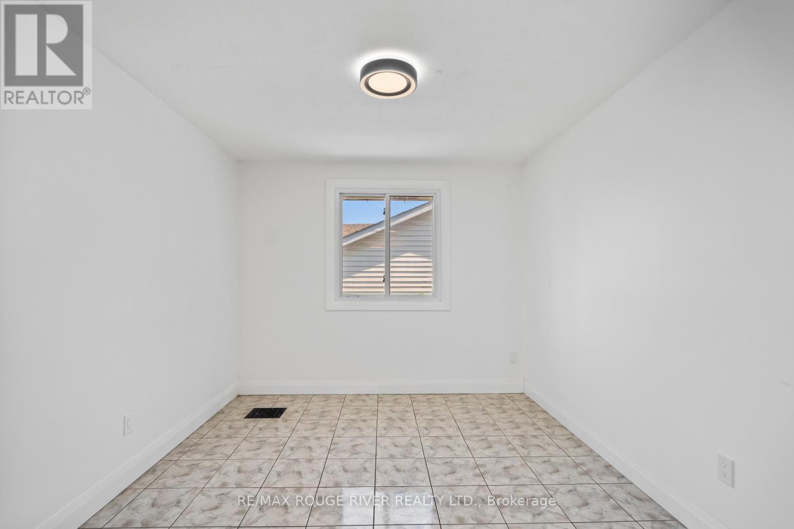 Main - 599 Otonabee Drive, Peterborough (Ashburnham Ward 4), ON - Indoor Photo Showing Other Room