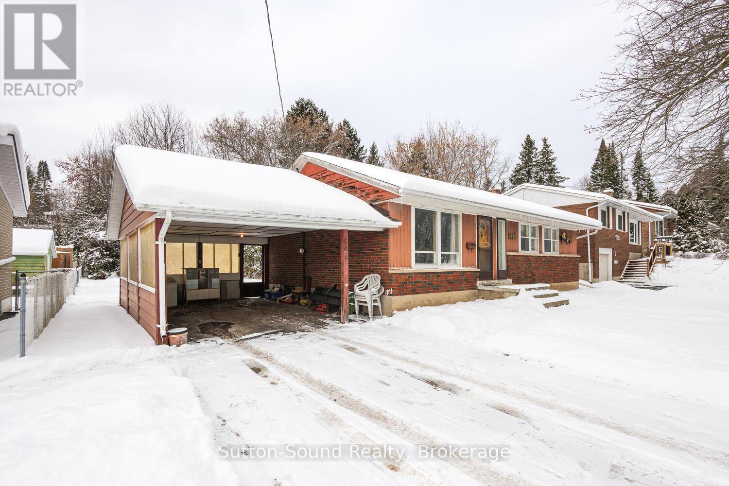 2220 5Th Avenue W, Owen Sound, ON - Outdoor