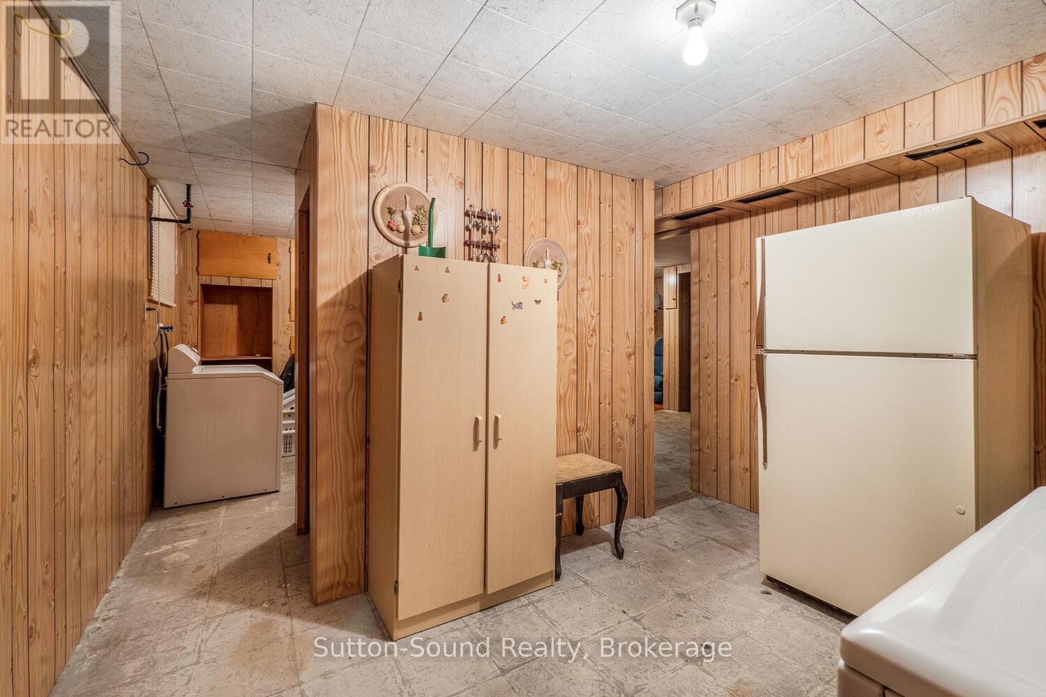 2220 5Th Avenue W, Owen Sound, ON - Indoor Photo Showing Other Room